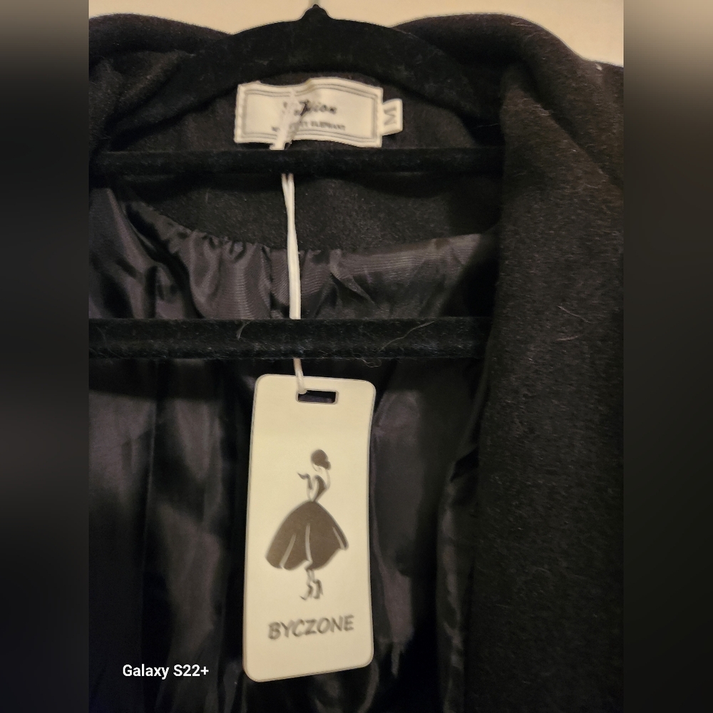 Coat - Picture 2 of 4